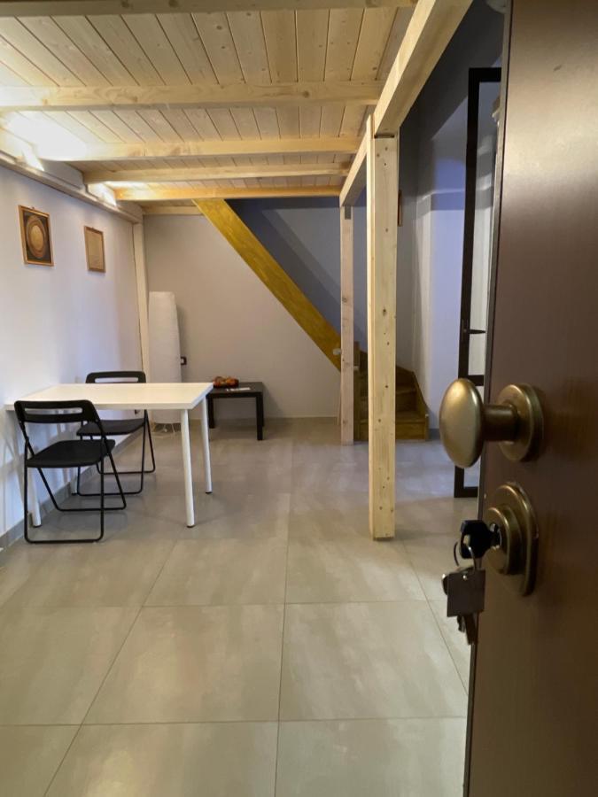 Re Carlo Rooms Катания Екстериор снимка