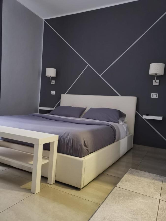 Re Carlo Rooms Катания Екстериор снимка