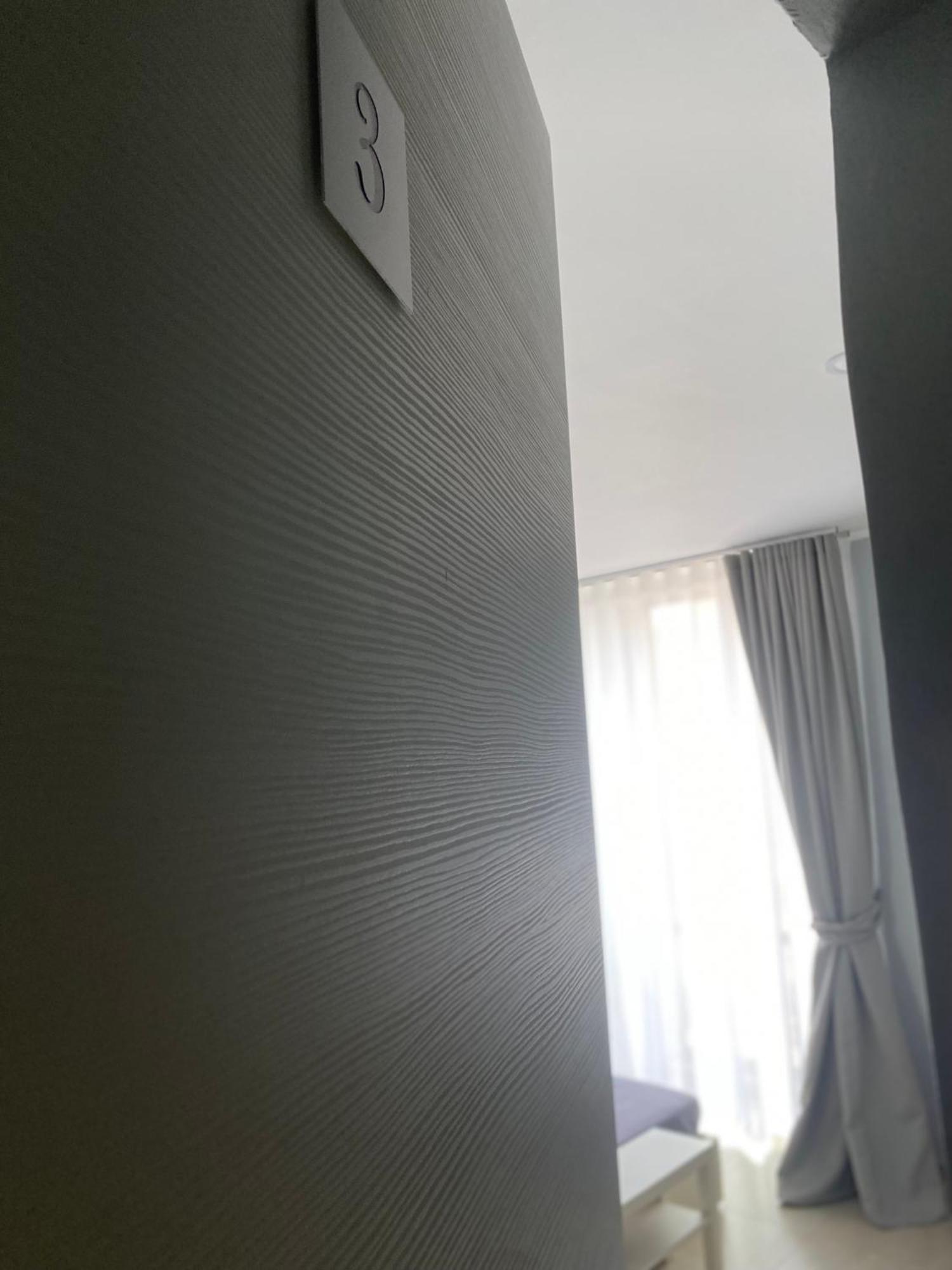 Re Carlo Rooms Катания Екстериор снимка