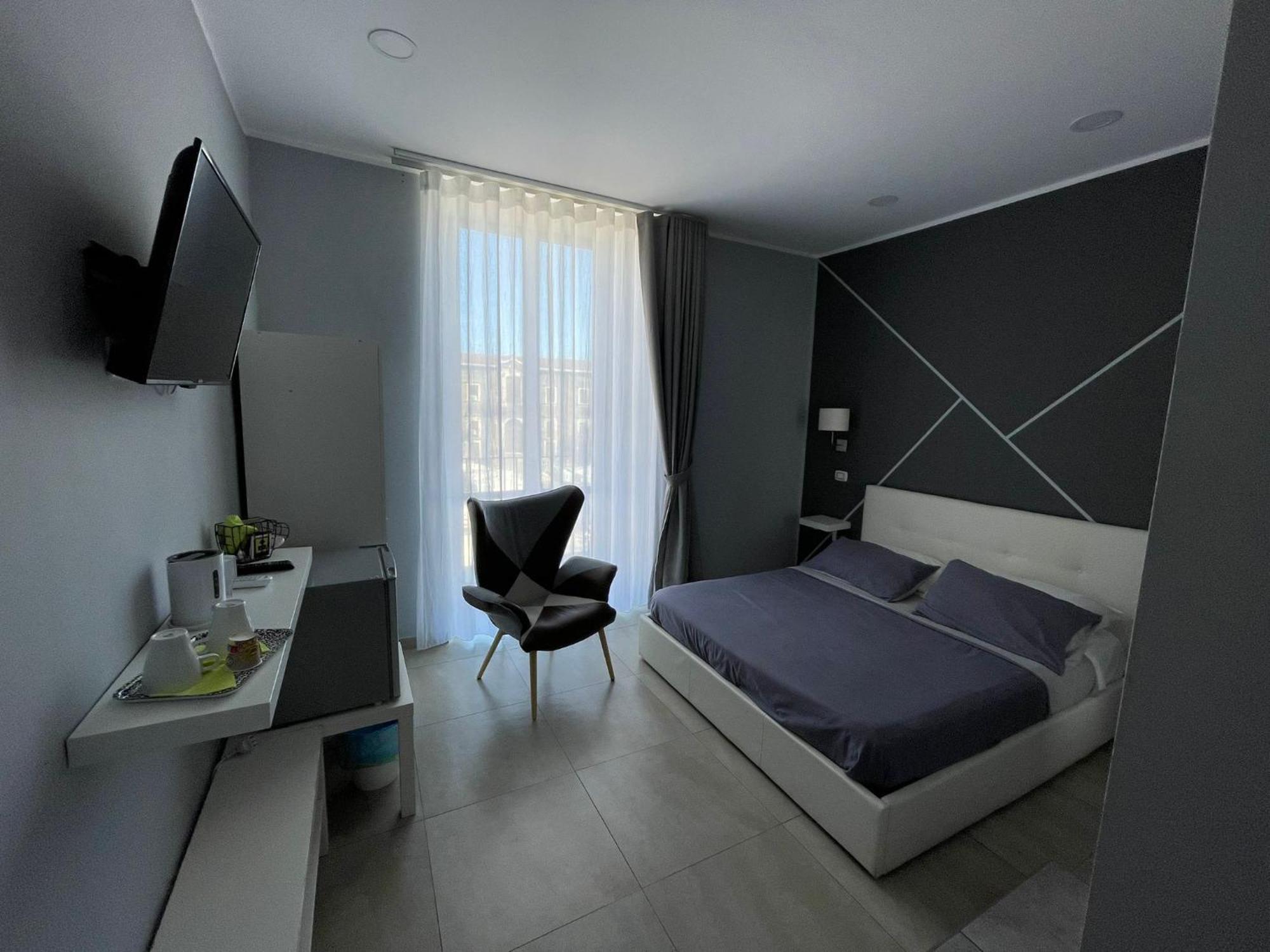 Re Carlo Rooms Катания Екстериор снимка